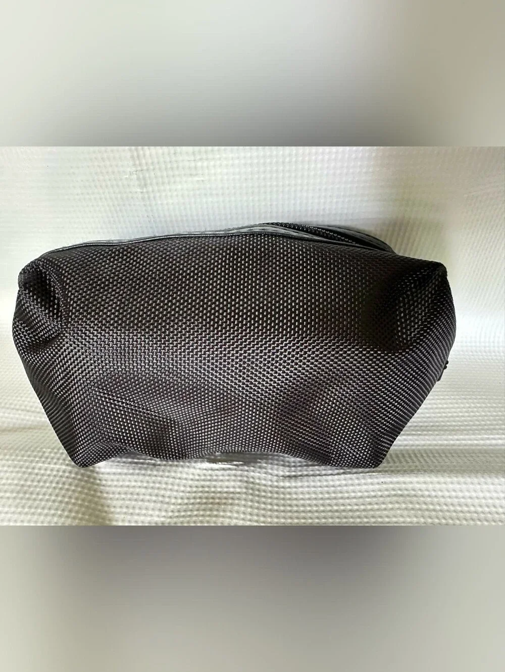 Delta Airlines Tumi Amenity Kit - Black Nylon Dopp-style Case
